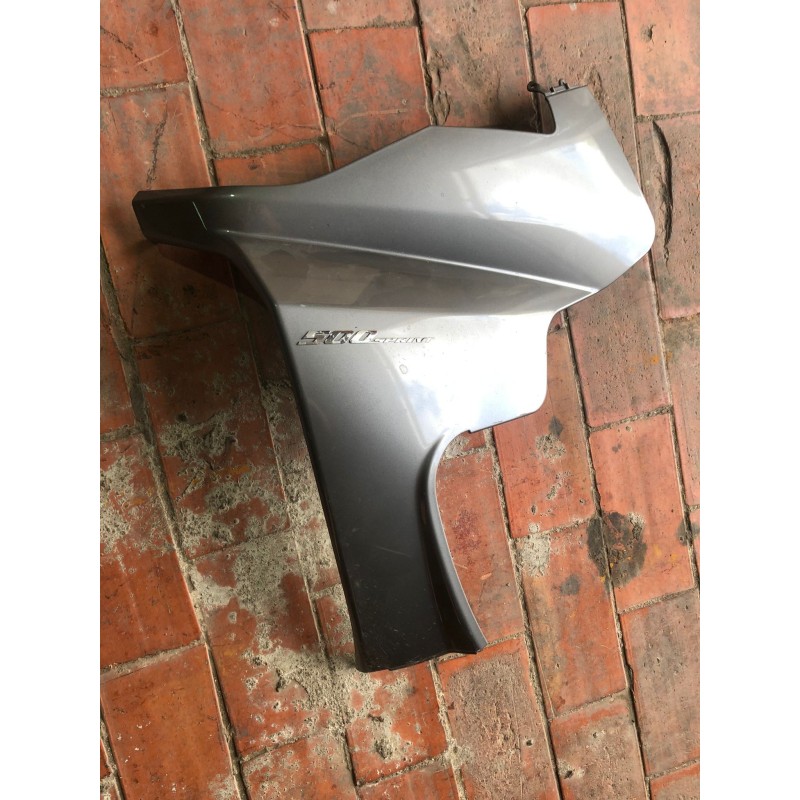 Tapa lateral Kymco Xciting 500 gris plata